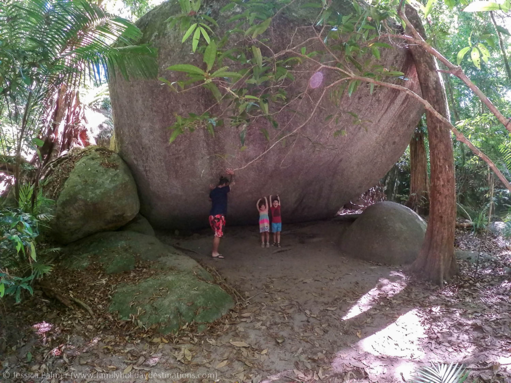mossman gorge swimming and walks
