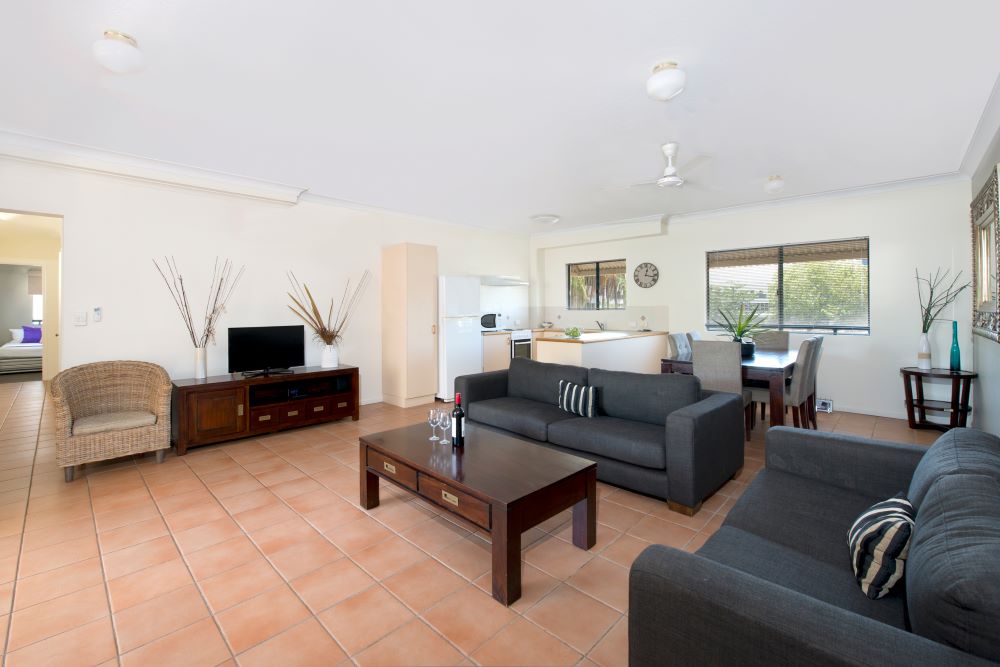 self contained accommodation townsville park regis