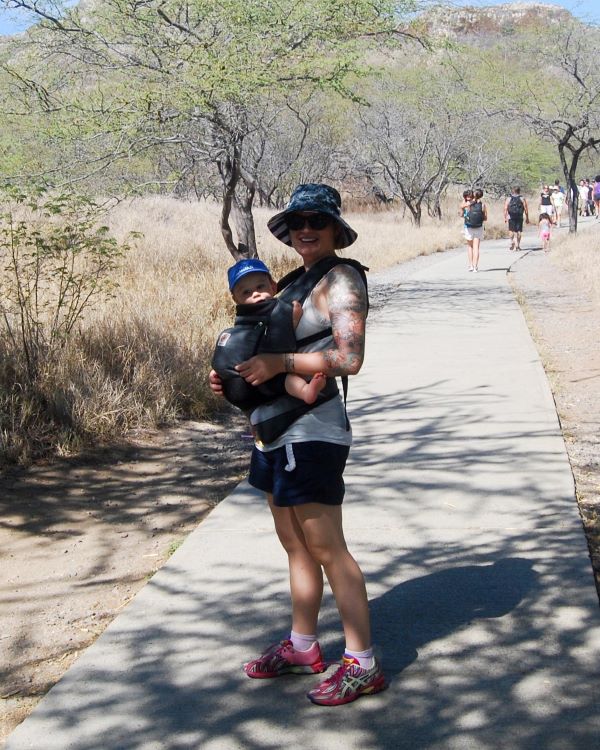 diamond head hike with kids
