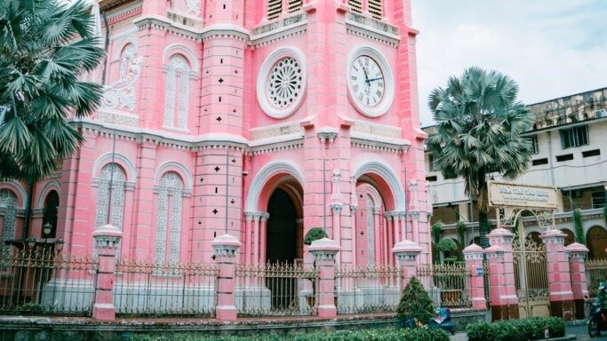 Ho Chi Minh with kids