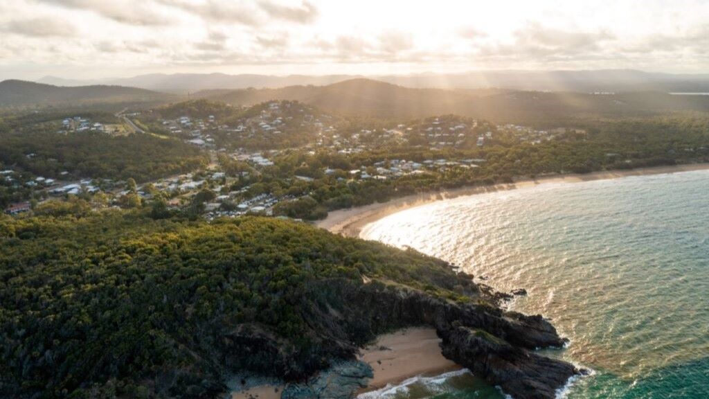brisbane to airlie beach
