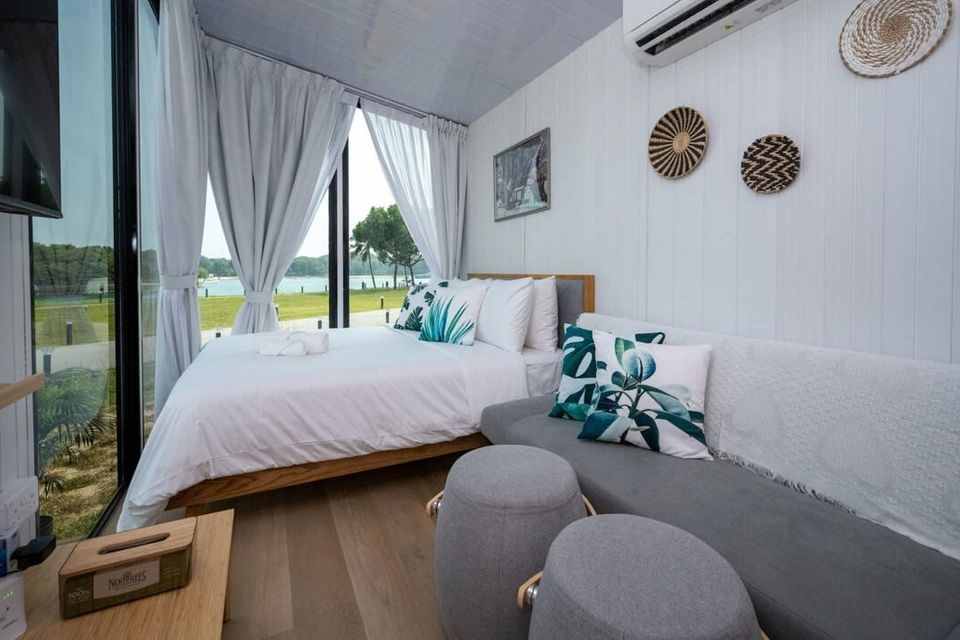 lazarus island tiny house