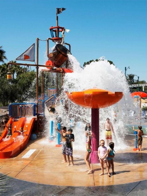 Howard Johnson Anaheim Review