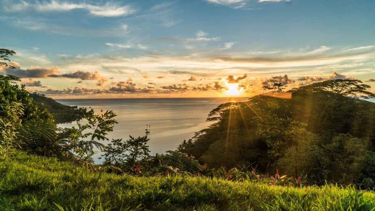 best islands in French Polynesia