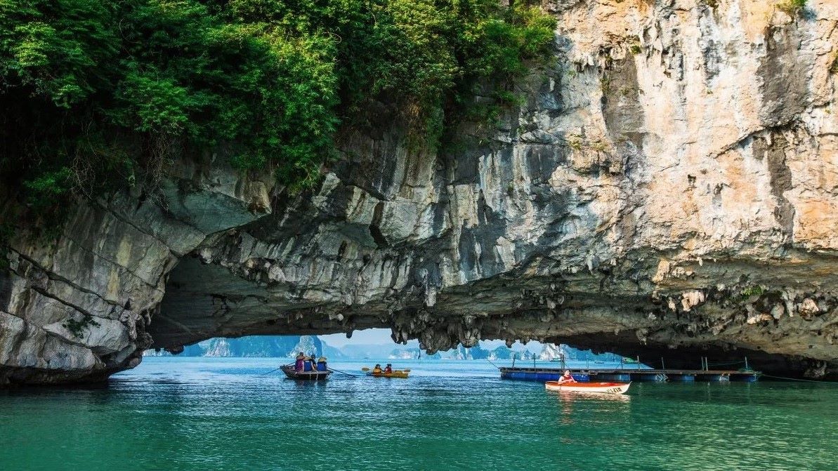 12 Famous Places In Vietnam Worth Adding To Your Family Itinerary